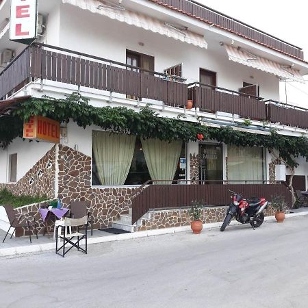 Hotel Paralia Nea Karvali Exterior foto